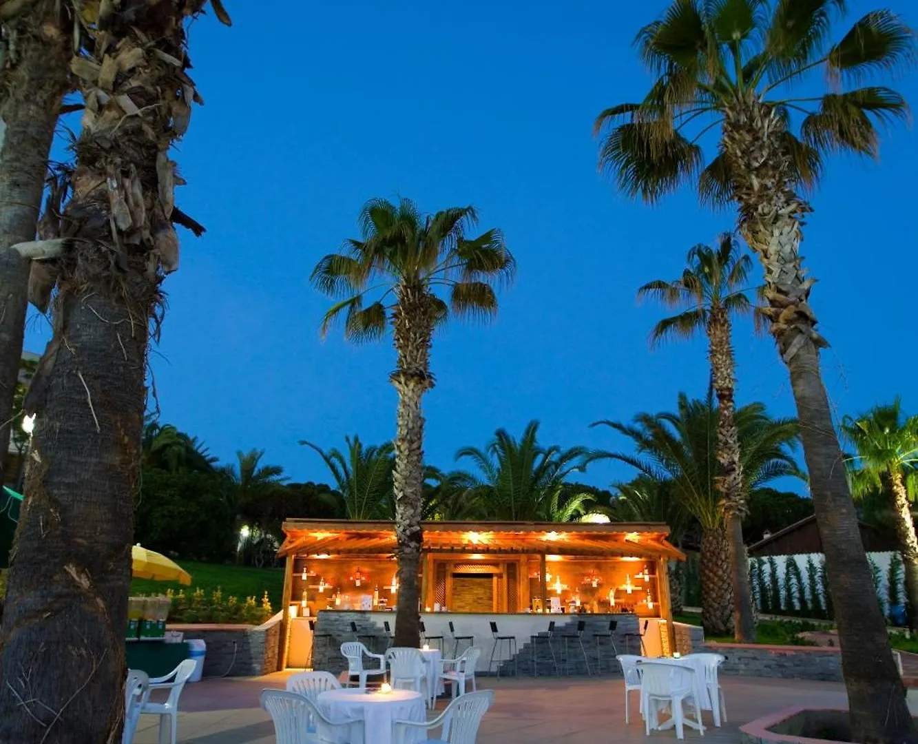 Fantasia Deluxe Hotel Kusadasi