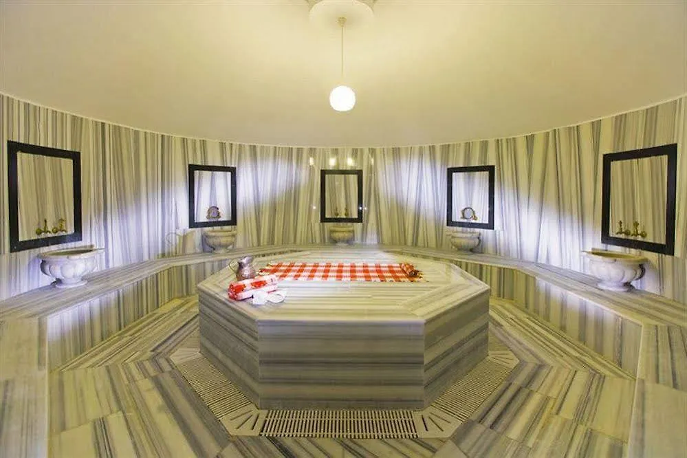 Fantasia Deluxe Hotel Kusadasi 5*,