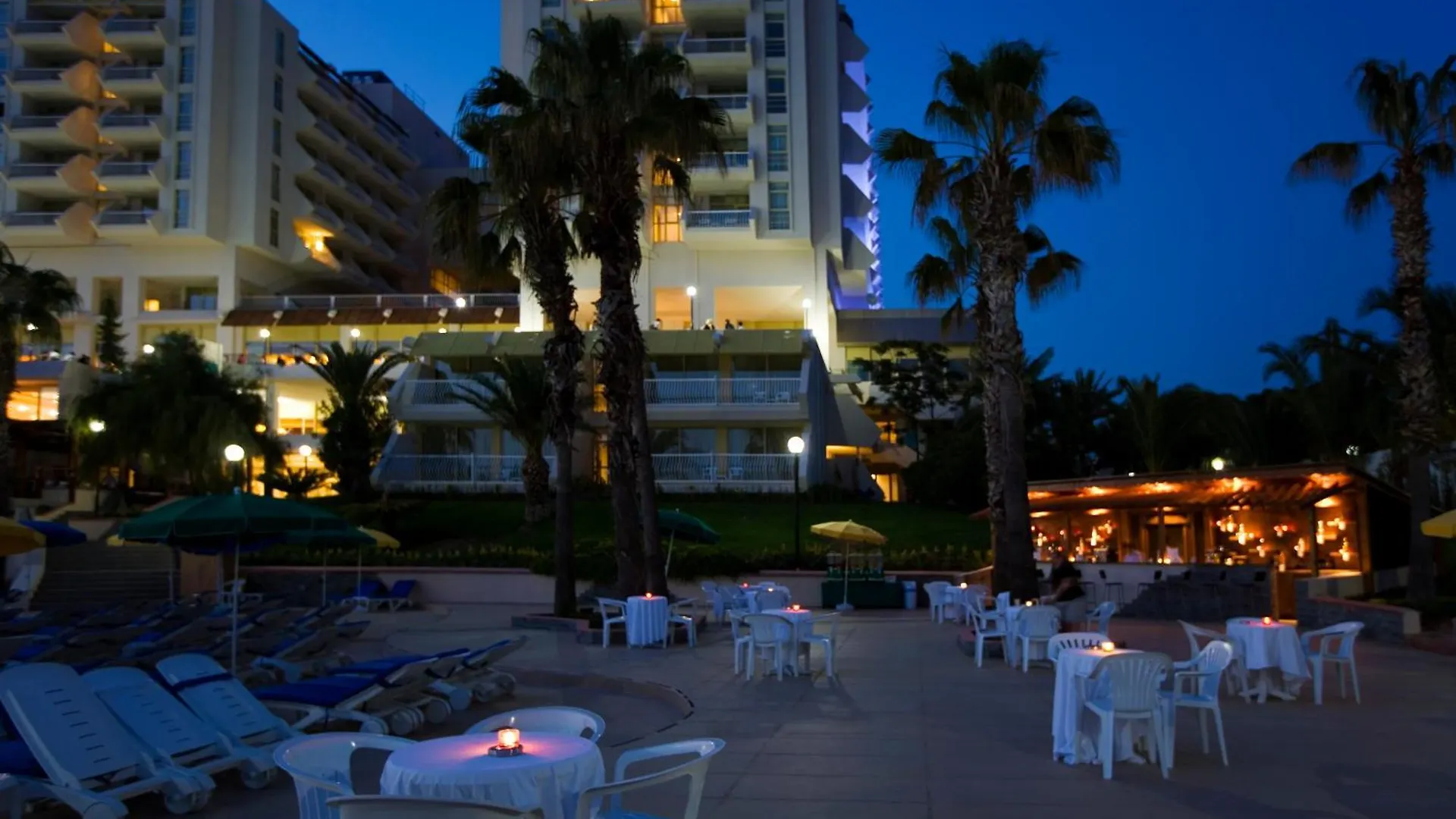 Fantasia Deluxe Hotel Kusadasi 5*,
