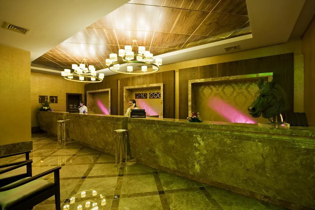 Fantasia Deluxe Hotel Kusadasi